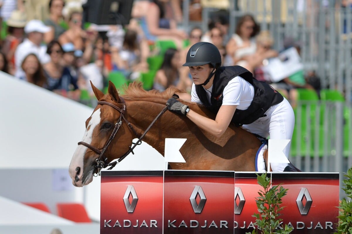 Photo Marina Hands Longines Paris Eiffel Jumping au Champ de