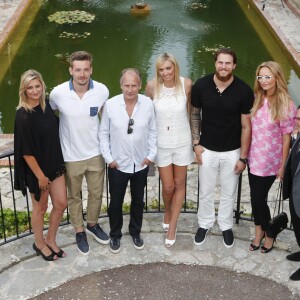 Hippolyte Girardot, Victoria Ravva, William Accambray, Adriana Karembeu et Jean-Marc Généreux, lors de la soirée caritative annuelle Try Me en faveur des enfants hospitalisés, à Mougins, le 3 juillet 2015.