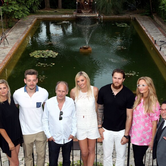 Hippolyte Girardot, Victoria Ravva, William Accambray, Adriana Karembeu et Jean-Marc Généreux, lors de la soirée caritative annuelle Try Me en faveur des enfants hospitalisés, à Mougins, le 3 juillet 2015.