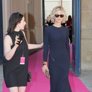 Meg Ryan lors du défilé Schiaparelli (collection haute couture automne-hiver 2015-2016) à l'hôtel d'Evreux. Paris, le 6 juillet 2015.