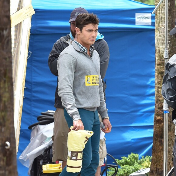 Zac Efron et Robert De Niro sur le tournage de "Dirty Grandpa" à Tybee Island en Georgie, le 29 avril 2015 