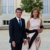 Manuel Valls et son épouse Anne Gravoin au palais de l'Elysée à Paris, le 8 juin 2015.