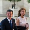Manuel Valls et son épouse Anne Gravoin au palais de l'Elysée à Paris, le 8 juin 2015.