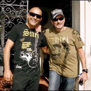 JOHNNY HALLYDAY ET CHRISTIAN AUDIGIER - JOHNNY HALLYDAY REPETE LE CONCERT QU'IL DONNERA EN L'HONNEUR DE L'ANNIVERSAIRE DE SON AMI CHRISTIAN AUDIGIER (49 ANS), LE DESIGNER QUI A LANCE VAN DUTCH ET QUI REGNE AUJOURD'HUI SUR LES MARQUES "ED HARDY", "CHRISTIAN AUDIGIER", ET "SMET" DONT JOHNNY HALLYDAY EST PARTENAIRE 25/05/2007 - LOS ANGELES