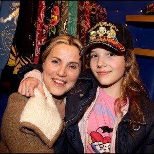 EXCLUSIF - SOPHIE FAVIER ET SA FILLE CARLA MARIE - SOIREE D' OUVERTURE DE LA PREMIERE BOUTIQUE DE CHRISTIAN AUDIGIER A PARIS FIRST 03/12/2007 - Paris