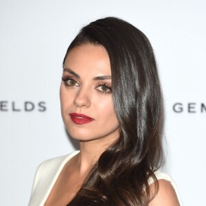 Mila Kunis à Londres le 23 juin 2015.