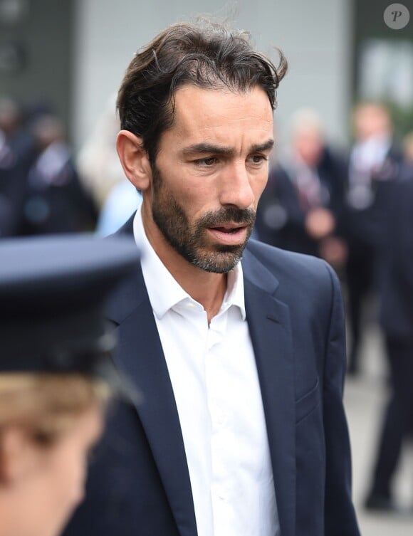 Robert Pirès - People arrivant pour assister à la finale hommes du tournoi de tennis de Wimbledon à Londres, le 12 juillet 2015