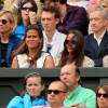 Pippa Middleton et Bernard Arnault lors de la finale de Wimbledon opposant Novak Djokovic et Roger Federer le 12 juillet 2015