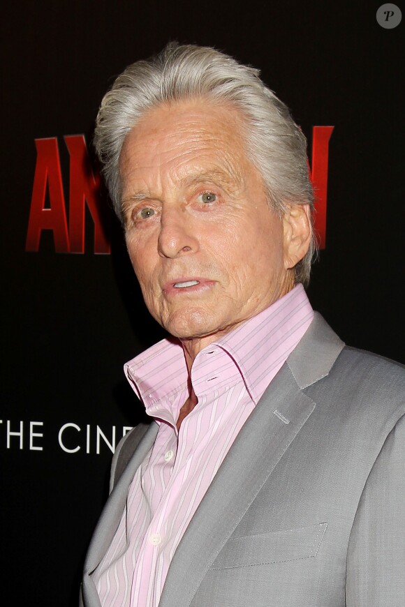 Michael Douglas lors de la première d'Ant-Man à New York le 13 juillet 2015.