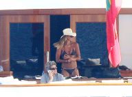 Elle Macpherson : 51 ans et un corps de rêve qu'elle exhibe en vacances