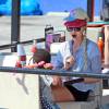 Exclusif - Charlize Theron fait le clown devant son fils Jackson dans un petit restaurant Mexicain à Silverlake, le 10 juillet 2015