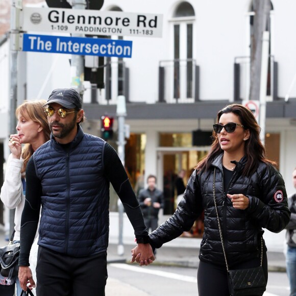 Eva Longoria fait du shopping avec son petit ami Jose Antonio Baston à Intersection Paddington, à Sydney en Asutralie, le 20 juillet 2015.