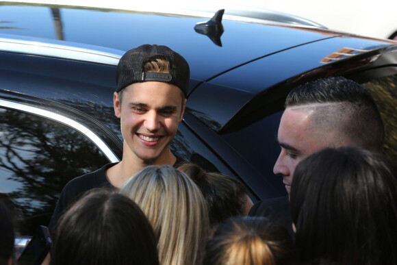 Justin Bieber rencontre ses fans à Sydney, le 1er juillet 2015.