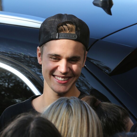 Justin Bieber rencontre ses fans à Sydney, le 1er juillet 2015.