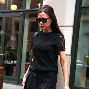 Victoria Beckham sort d'un immeuble à New York, le 2 juin 2015