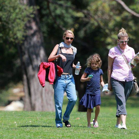 Nicole Richie emmène ses enfants Sparrow et Harlow passer la journée au "Kidspace Children's Museum" à Pasadena, le 22 juillet 2015  