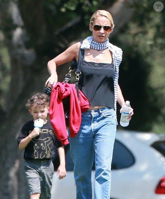 Nicole Richie emmène ses enfants Sparrow et Harlow passer la journée au "Kidspace Children's Museum" à Pasadena, le 22 juillet 2015 