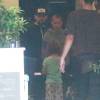 Nicole Richie et Joel Madden se retrouvent au restaurant avec les enfants à Studio City le 28 juin 2015. D'après la rumeur, le couple est en instance de divorce et on voit à la sortie que aucun des deux ne porte son alliance.  