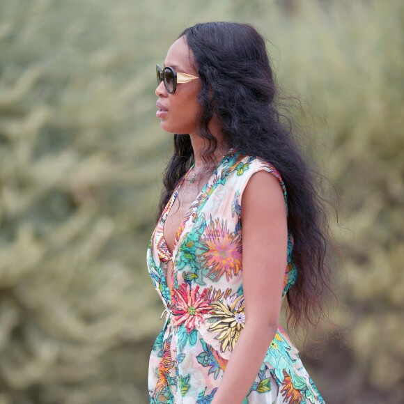 Naomi Campbell arrive au Club 55 à Ramatuelle, commune voisine de Saint-Tropez. Le 23 juillet 2015.