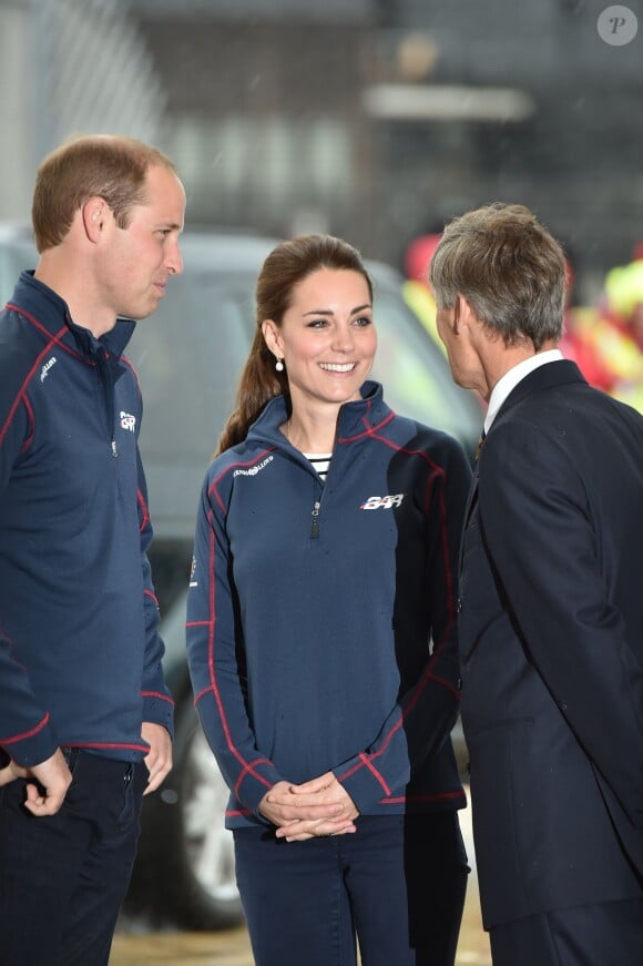 Le prince William et la duchesse de Cambridge, Kate Middleton, assistent à l'America's Cup World Series (ACWS) de Portsmouth, le 26 juillet 2015.