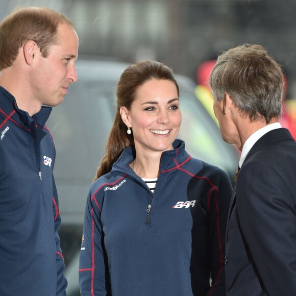 Le prince William et la duchesse de Cambridge, Kate Middleton, assistent à l'America's Cup World Series (ACWS) de Portsmouth, le 26 juillet 2015.