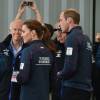 Le prince William et la duchesse de Cambridge, Kate Middleton, assistent à l'America's Cup World Series (ACWS) de Portsmouth, le 26 juillet 2015. Le couple portait des vestes à leur nom.