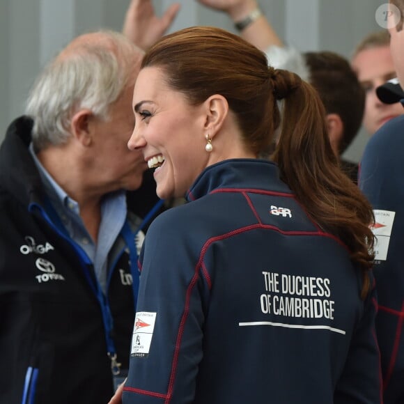 Le prince William et la duchesse de Cambridge, Kate Middleton, assistent à l'America's Cup World Series (ACWS) de Portsmouth, le 26 juillet 2015.