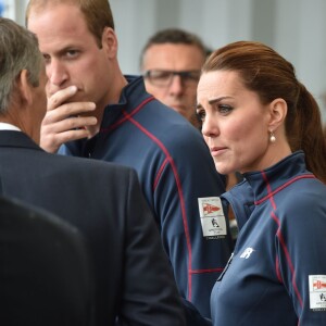 Le prince William et la duchesse de Cambridge, Kate Middleton, assistent à l'America's Cup World Series (ACWS) de Portsmouth, le 26 juillet 2015.