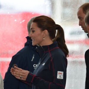 Le prince William et la duchesse de Cambridge, Kate Middleton, assistent à l'America's Cup World Series (ACWS) de Portsmouth, le 26 juillet 2015.