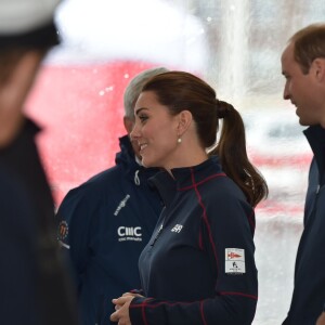 Le prince William et la duchesse de Cambridge, Kate Middleton, assistent à l'America's Cup World Series (ACWS) de Portsmouth, le 26 juillet 2015.