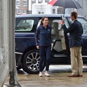 Le prince William et la duchesse de Cambridge, Kate Middleton, assistent à l'America's Cup World Series (ACWS) de Portsmouth, le 26 juillet 2015.