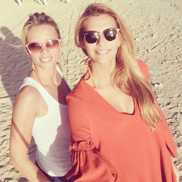 Camille Cerf et Sylvie Tellier à l'île de La Réunion. Juillet 2015.