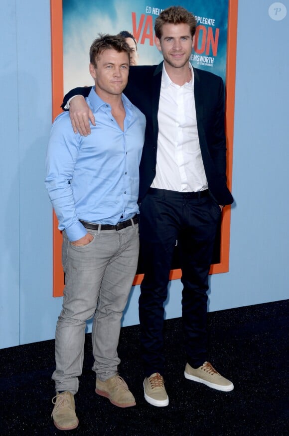 Luke Hemsworth et Liam Hemsworth lors de l'avant-première de "Vive les vacances (Vacation)" à Los Angeles le 27 juillet 2015