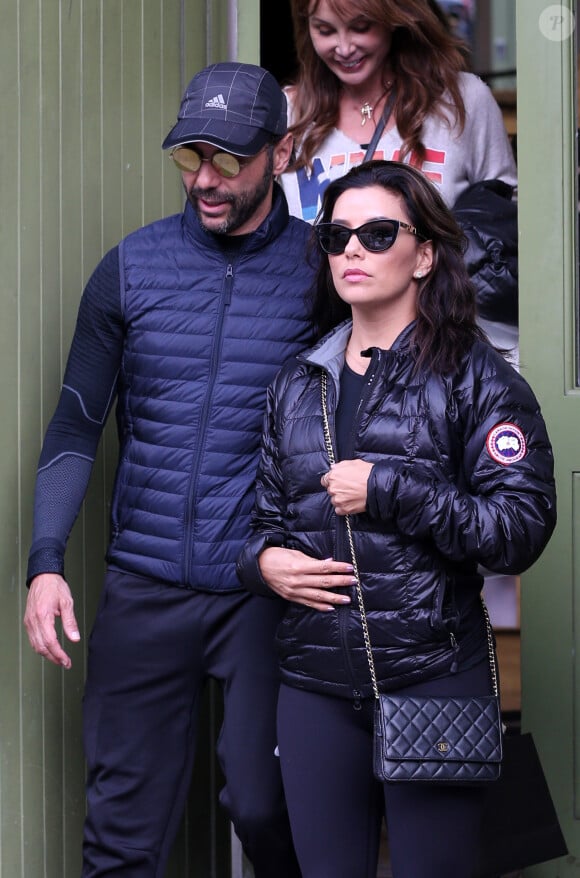 Eva Longoria fait du shopping avec son petit ami Jose Antonio Baston à Intersection Paddington, à Sydney en Asutralie, le 20 juillet 2015.