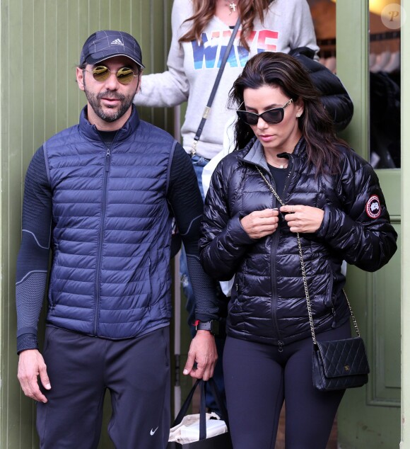 Eva Longoria fait du shopping avec son petit ami Jose Antonio Baston à Intersection Paddington, à Sydney en Asutralie, le 20 juillet 2015.