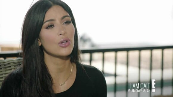 Kim Kardashian s'en prend à Caitlyn Jenner dans la bande-annonce du deuxième épisode d'I am Cait, diffusion le 2 août 2015 sur E!.