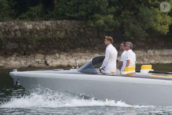 Pierre Casiraghi se rend à sa fête de pré-mariage avec Beatrice Borromeo sur les Iles Borromées, sur le Lac Majeur en Italie, le 31 juillet 2015.