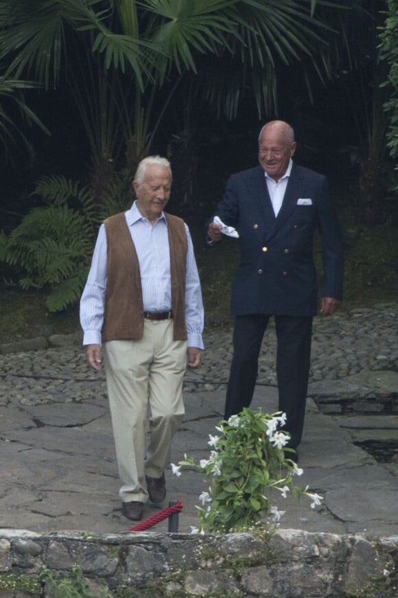 Carlo Ferdinando Borromeo, comte d'Arona ( le père de Beatrice Borromeo) se rend à la fête de pré-mariage de Pierre Casiraghi et Beatrice Borromeo sur les Iles Borromées, sur le Lac Majeur en Italie, le 31 juillet 2015.