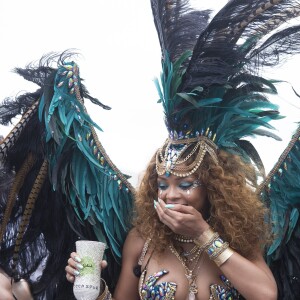 Rihanna participe à la parade du Grand Kadooment lors du Crop Over Festival, à la Barbade. Bridgetown (capitale de la Barbade), le 3 août 2015.