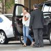 Jennifer Garner rentre seule à son hôtel après avoir passé la journée avec son mari Ben Affleck et ses enfants à Atlanta, le 8 août 2015.