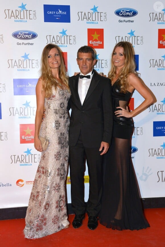 Nicole Kimpel, son compagnon Antonio Banderas et sa soeur Barbara Kimpel - People lors du "Starlite Gala" à Marbella, le 9 août 2015.