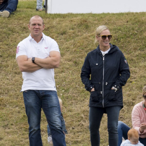 Mike Tindall et Zara Phillips avec leur fille Mia au Beaufort Polo club de Tetbury le 14 juin 2015.