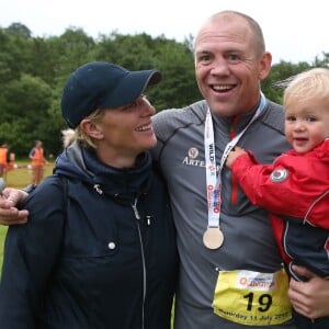 Mike Tindall pouvait compter sur le soutien de sa femme Zara Phillips et de leur fille Mia lors du Artemis Great Kindrochit Quadrathlon dans le Perthshire le 11 juillet 2015