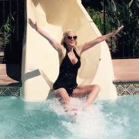 Tori Spelling : En maillot avec ses enfants, la star savoure ses vacances