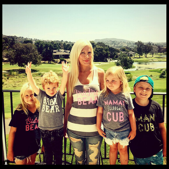 Tori Spelling et ses enfants en vacances / août 2015