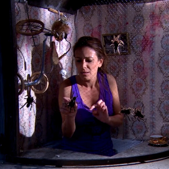 L'animatrice Elsa Fayer, dans la Maison de poupée, épreuve de Fort Boyard, le vendredi 14 août 2015.