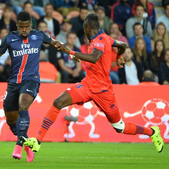 Serge Aurier lors du match PSG-GFC Ajaccio lors de la 2ème journée de la Ligue 1 au Parc des Princes à Paris, le 16 août 2015.