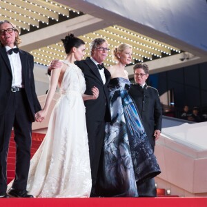 Cate Blanchett, Todd Haynes, Rooney Mara - Montée des marches du film "Carol" lors du 68e Festival International du Film de Cannes, à Cannes le 17 mai 2015.