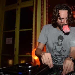 Frédéric Beigbeder - Soirée Villa Schweppes chez Maxim's à Paris, le 16 avril 2015.