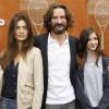 Frédéric Beigbeder et sa femme Lara ainsi que sa fille Chloé lors des internationaux de France de Roland Garros, le 10 juin 2012